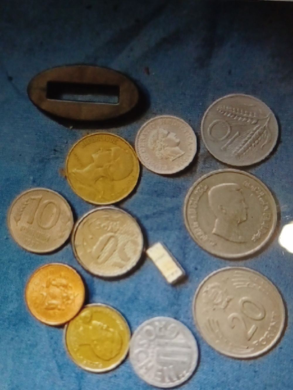 Mixed Coin Collection - Gold and Silver Tone Coins